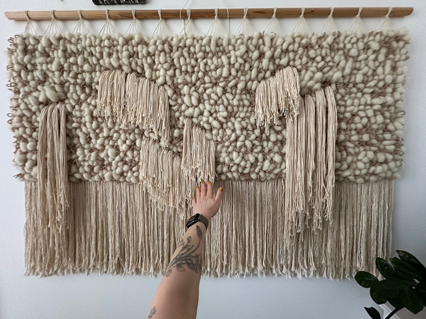 Large Monochrome Wall Hanging – Wool Fiber Art in Ivory & Beige