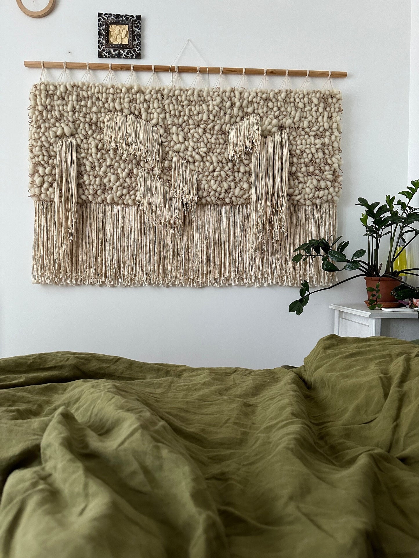 Large Monochrome Wall Hanging – Wool Fiber Art in Ivory & Beige
